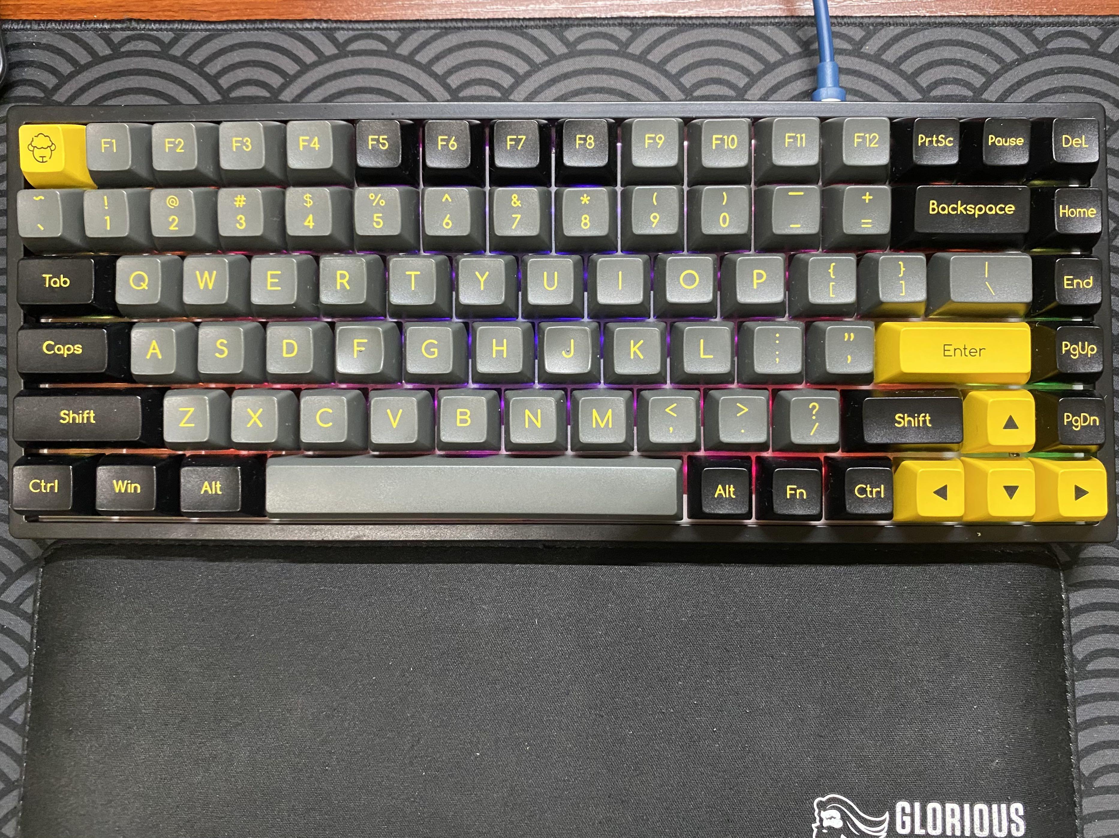 AKKO Black & Gold Keycap Set (ABS/SAL/195 Keys), Computers & Tech