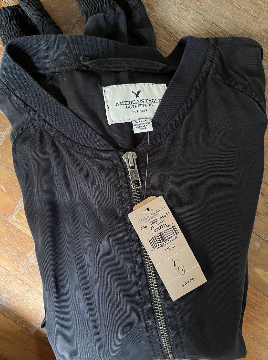 American eagle 2024 black bomber jacket