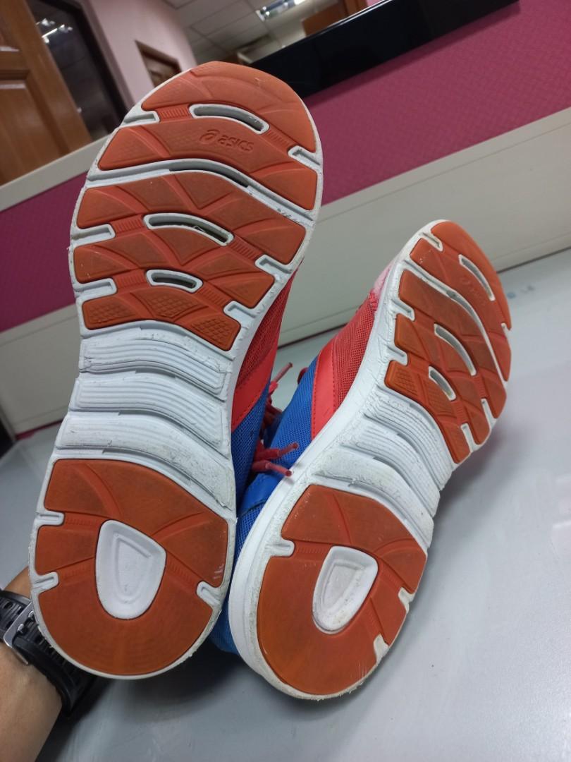 mens asic running shoes