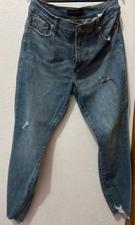 (Category: ) located in . Submitted by preloved0829 (Listing ID 1176212191, Image 1). Description: .