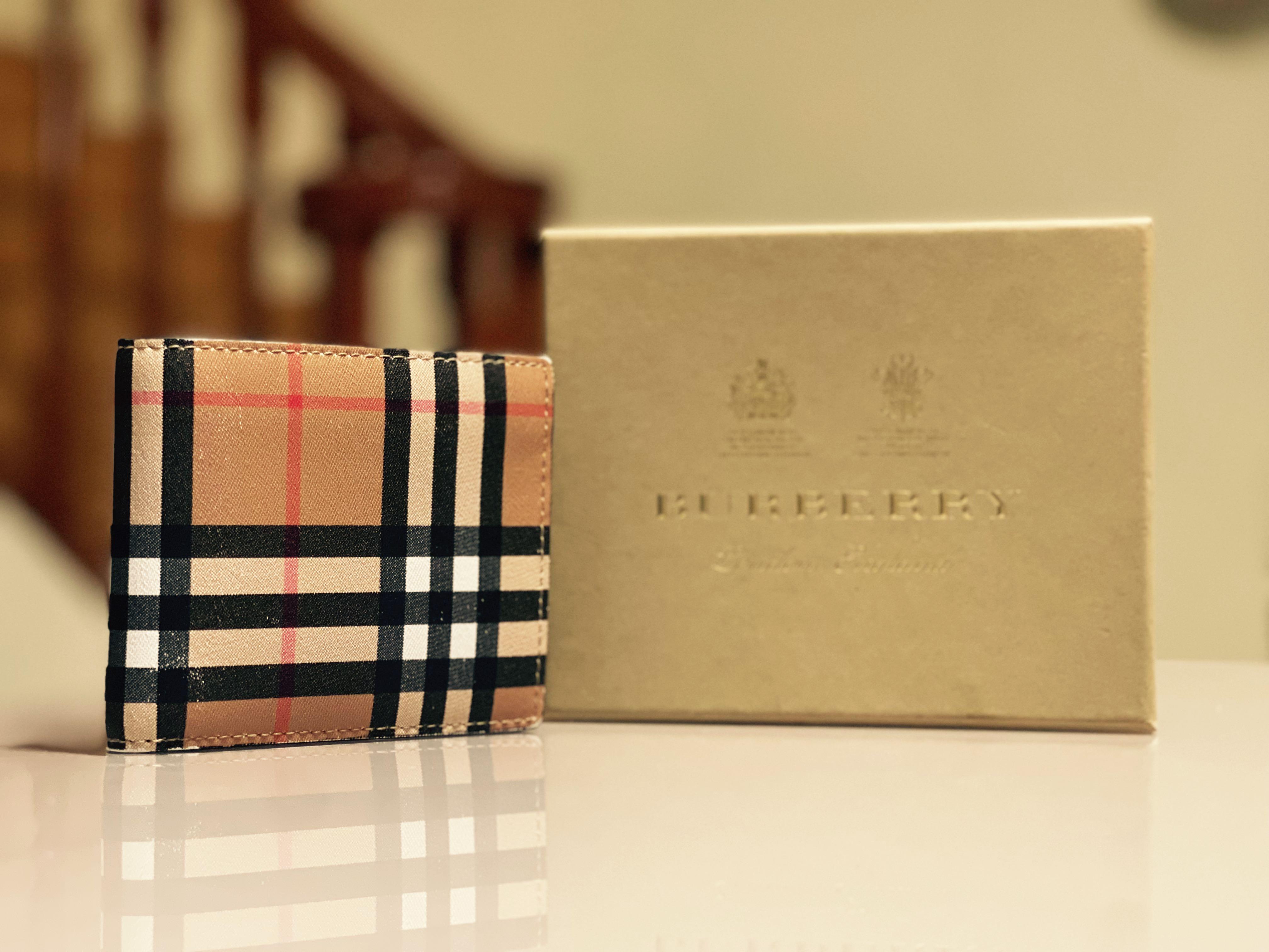 Burberry wallet replica deals