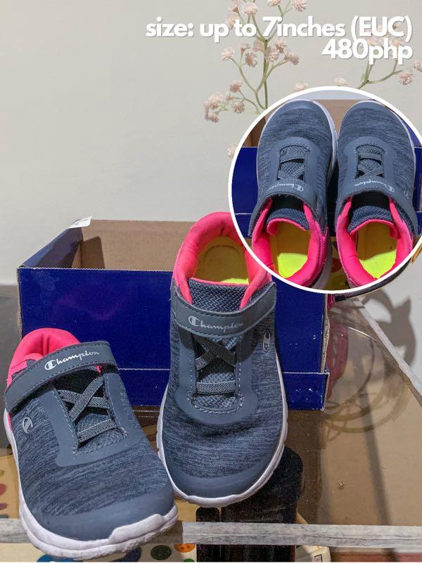 Little girl deals champion shoes