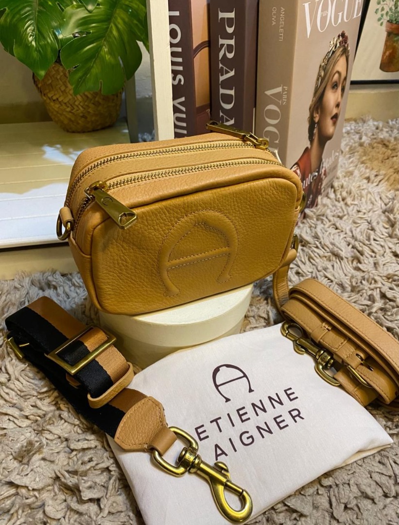 Etienne aigner adeline cheap camera bag
