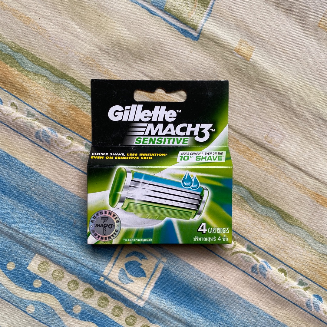 Gillette Mach3 Sensitive Replacement Cartridges 4 Count, Beauty ...