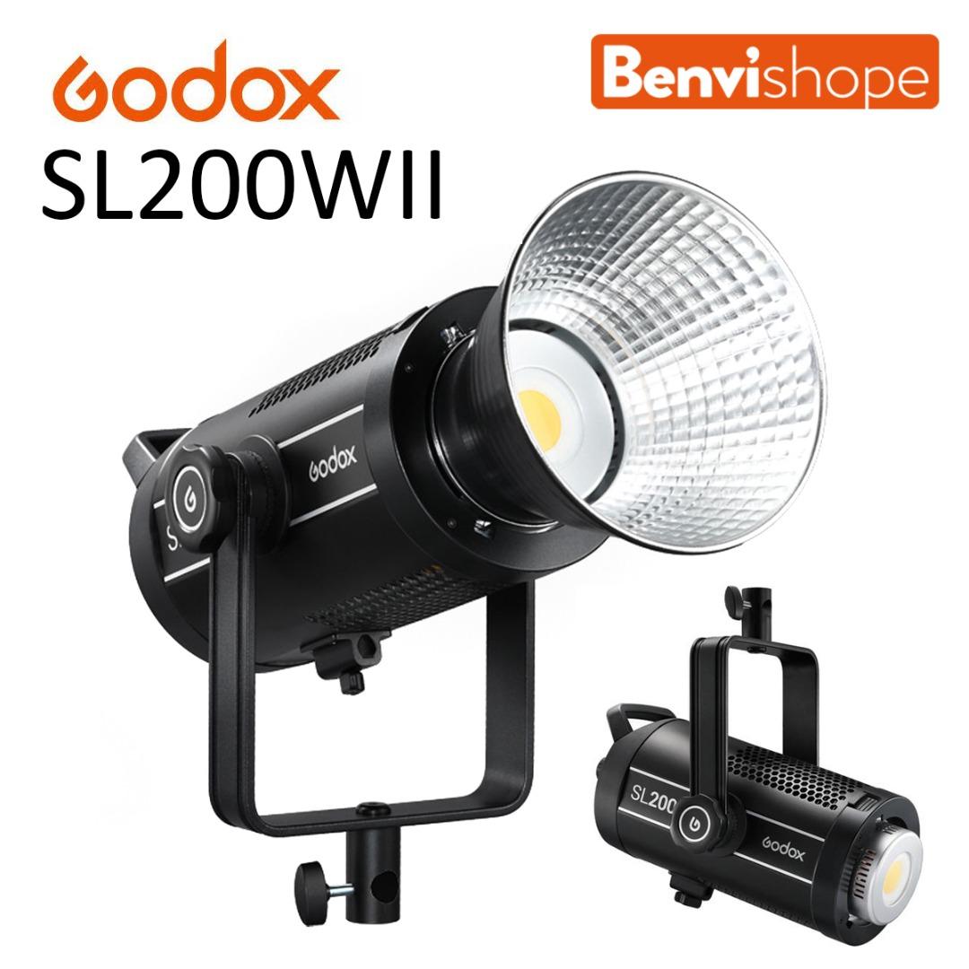 Godox SL 200 ii Led continuous lighting ver 2 (Category: Lighting & Studio Equipment) located in Caloocan City. Submitted by Benvishope (Listing ID 1130027270, Image 1). Description: pickup at kalookan area..