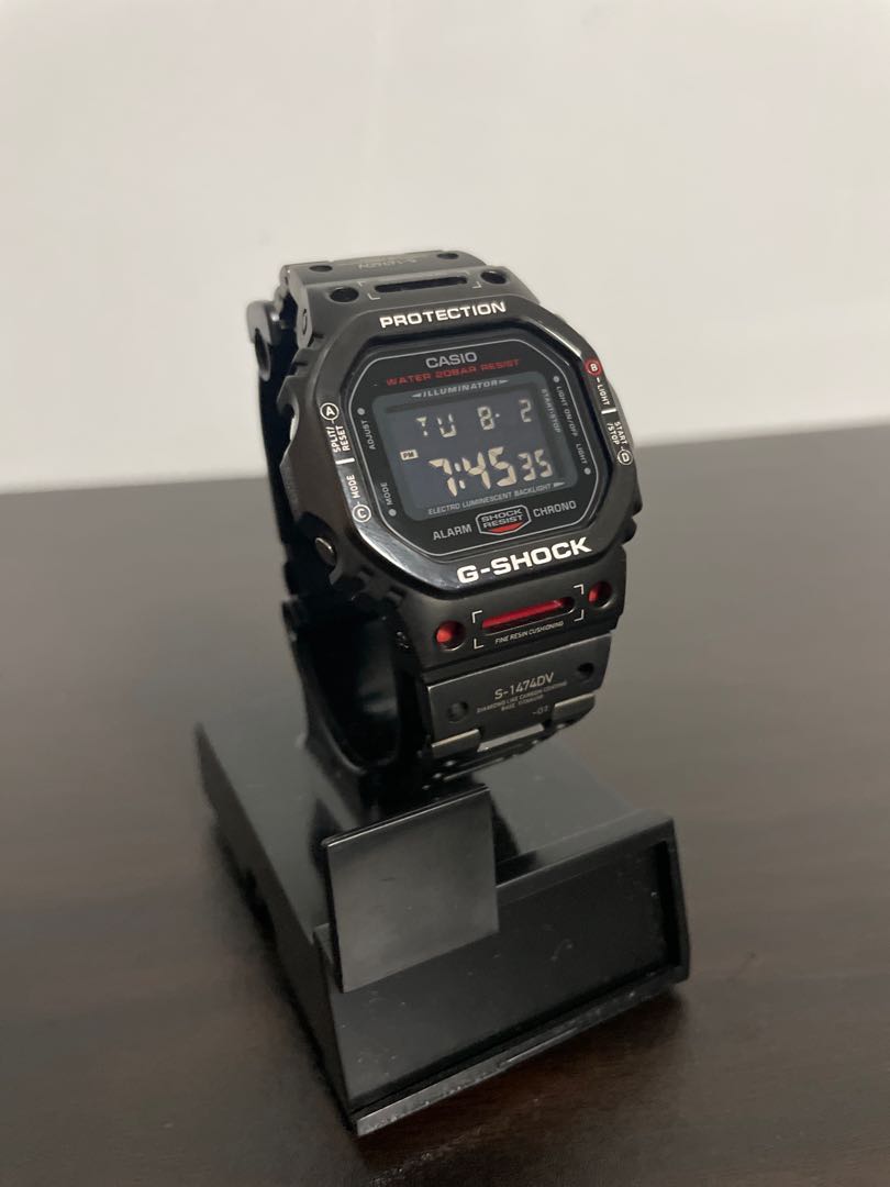 Gshock dw5600hr deals