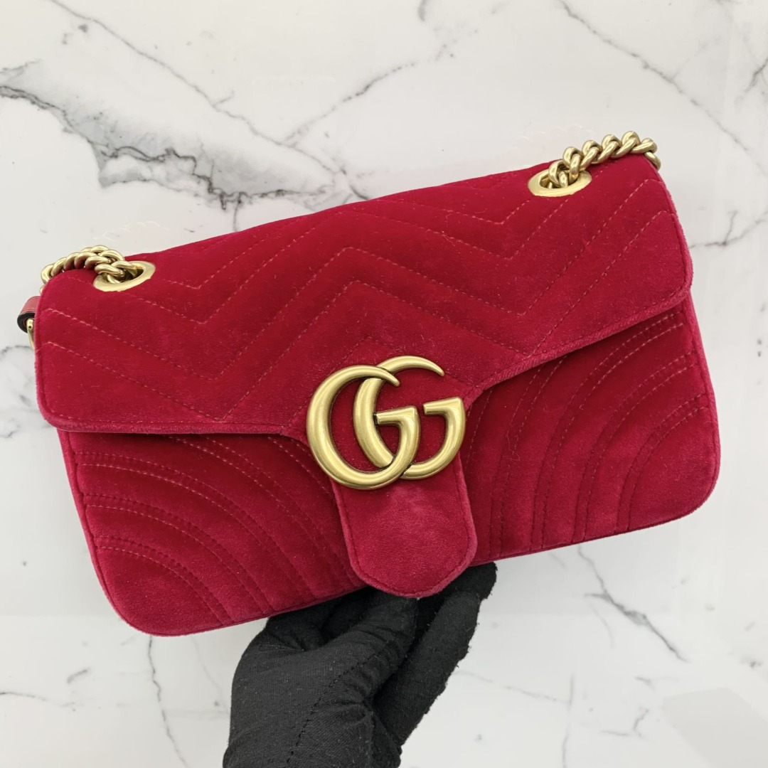 Gucci red clearance suede bag