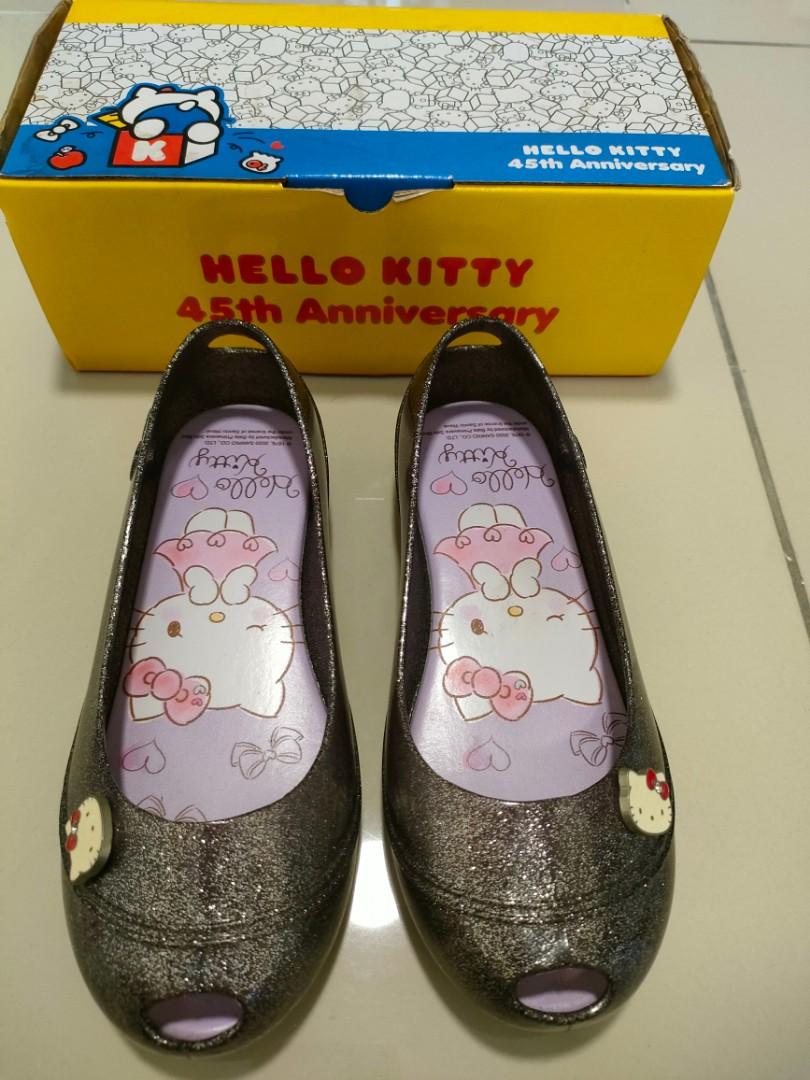 Hello Kitty Jelly shoes, Babies & Kids, Babies & Kids Fashion on Carousell