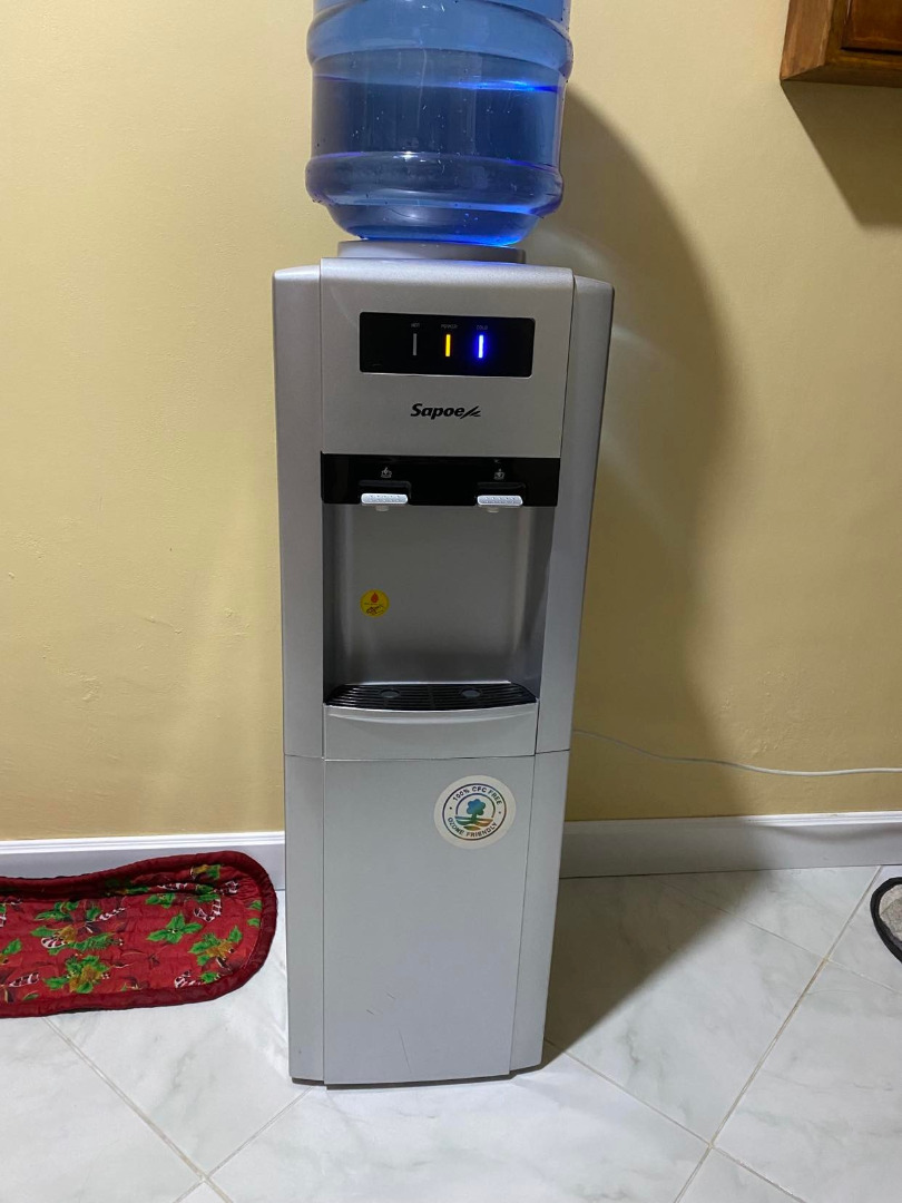 Hot & Cold Water Dispenser with mini Ref, TV & Home Appliances, Kitchen Appliances, Water