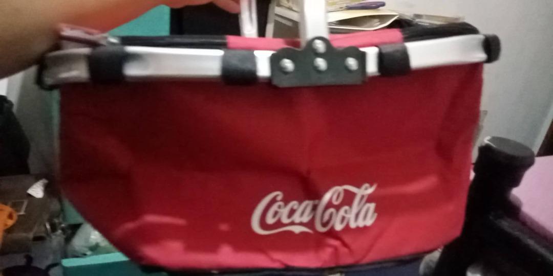 Jollibee Food Insulated Picnic basket, Hobbies & Toys, Memorabilia