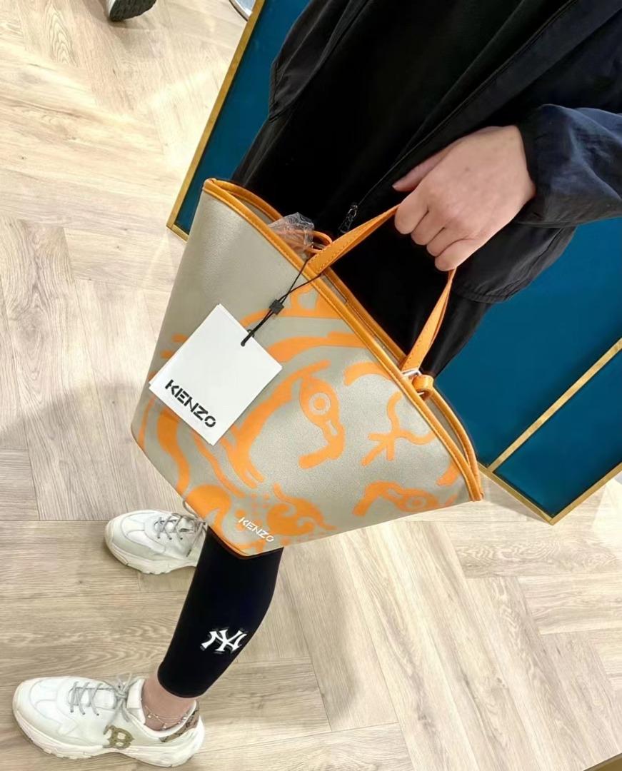 Kenzo tiger hot sale crossbody bag
