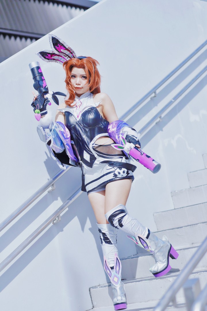 League of Legends LOL Battle Bunny Miss Fortune Cosplay Costume
