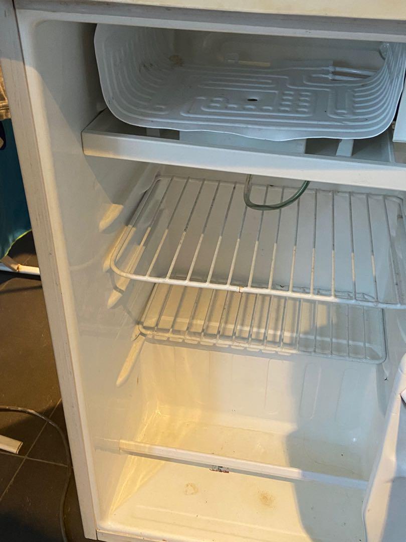 LG mini fridge, TV & Home Appliances, Kitchen Appliances, Refrigerators