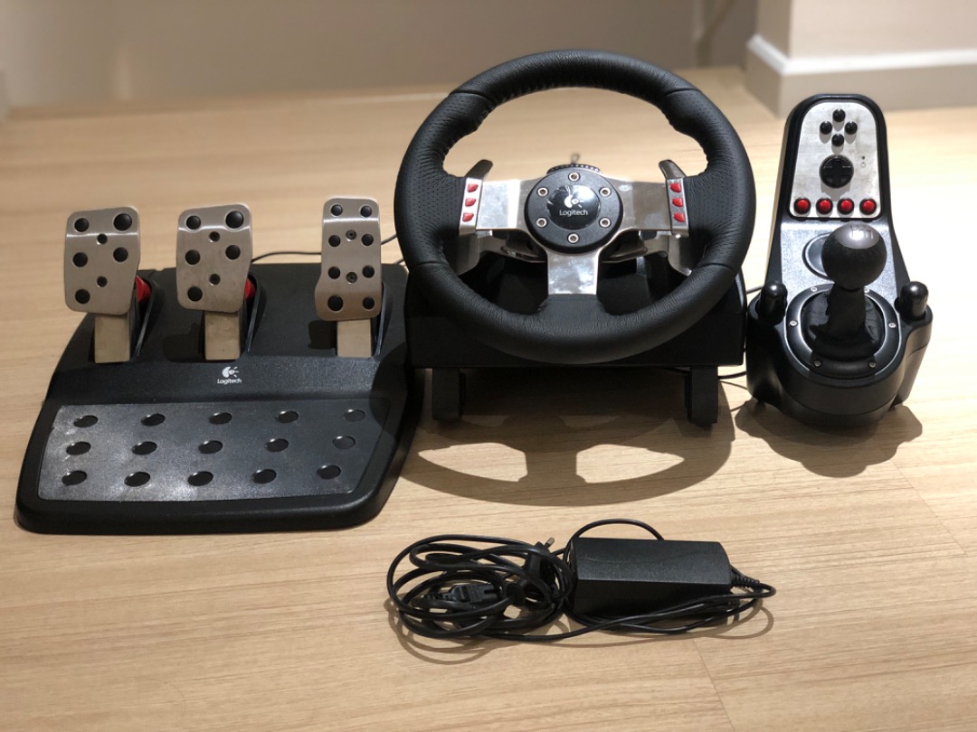 Logitech G27 Racing Wheel (PC/PS3) including Fanatec RennSport Wheel Stand