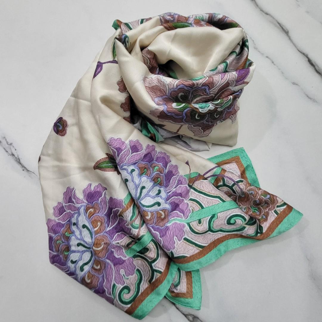 naelofar square hijab