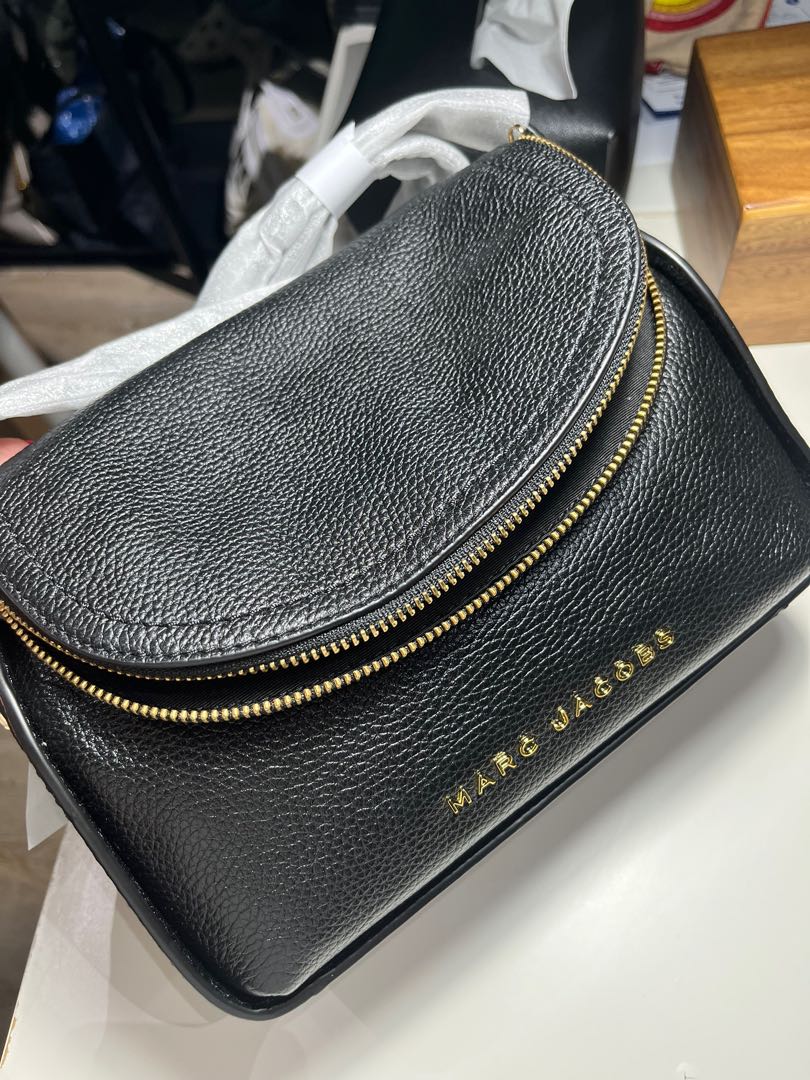 MARC JACOBS Leather Groove North South Phone Crossbody main image 0