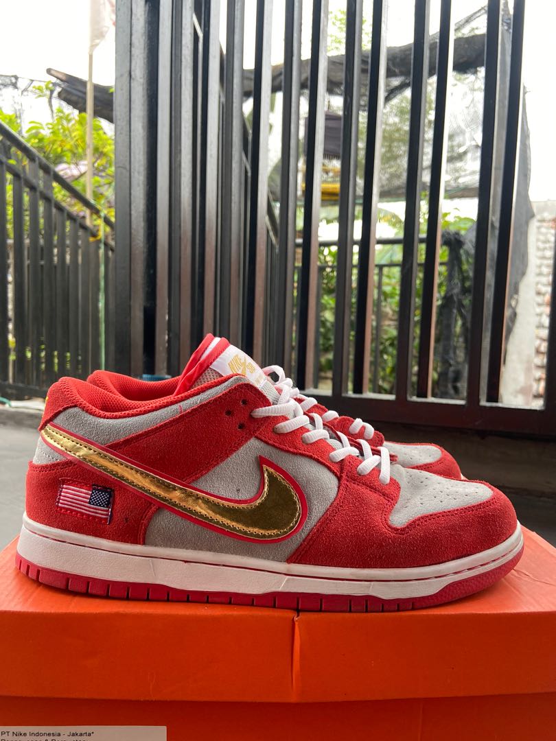 NIKE SB DUNK LOW - NASTY BOYS