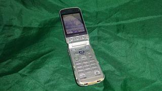 NTT Docomo FOMA F883iES flip phone