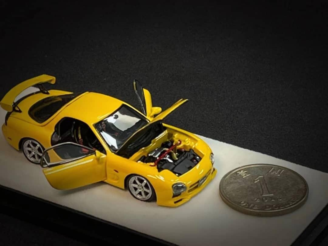 PGM 1:64合金全開模型，新車型！RX-7 FD3S Spec A，首批預售中。Yellow