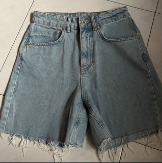 (Category: ) located in . Submitted by coldwaves (Listing ID 1176115777, Image 1). Description: .