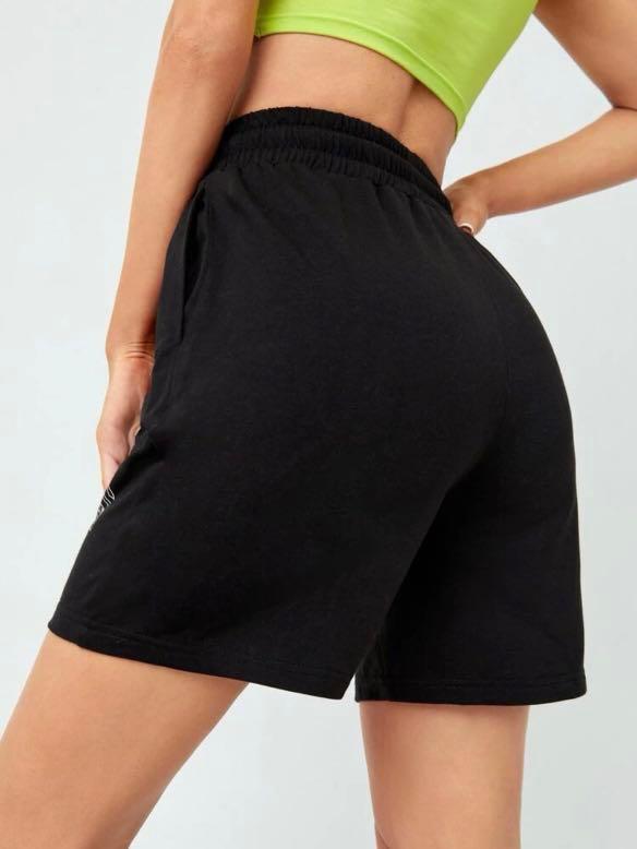 SHEIN Maternity Drawstring Waist Slant Pocket Shorts