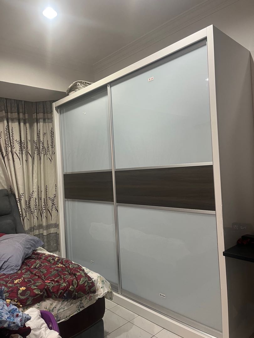 Almari sliding best sale door