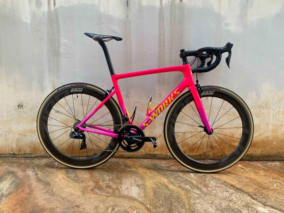 S works tarmac 56cm 2025