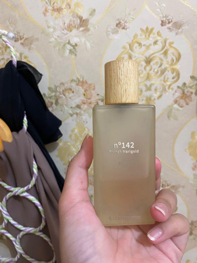 Stradivarius original, Kesehatan & Kecantikan, Parfum, Kuku & Lainnya ...