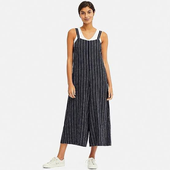 Uniqlo linen jumpsuit, Women's Fashion, Dresses & Sets, Jumpsuits on