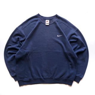 (Category: ) located in . Submitted by nikesource (Listing ID 1176208109, Image 1). Description: .