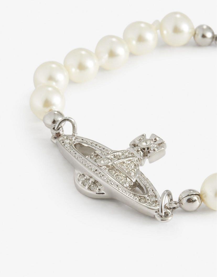 Vivienne Westwood mini bas relief pearl bracelet