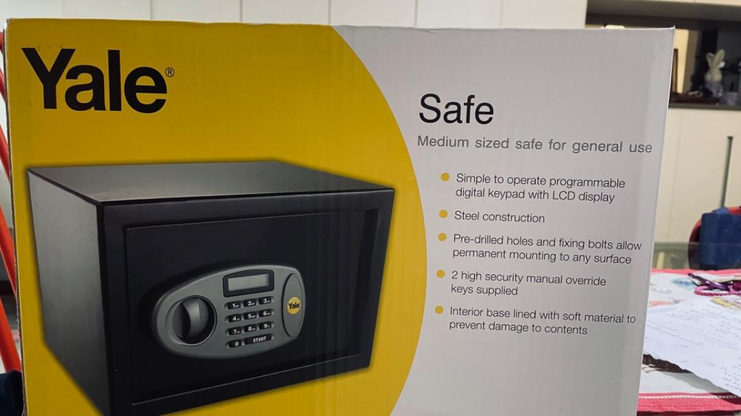 Yale Safe, Furniture & Home Living, Security & Locks, Safe on Carousell
