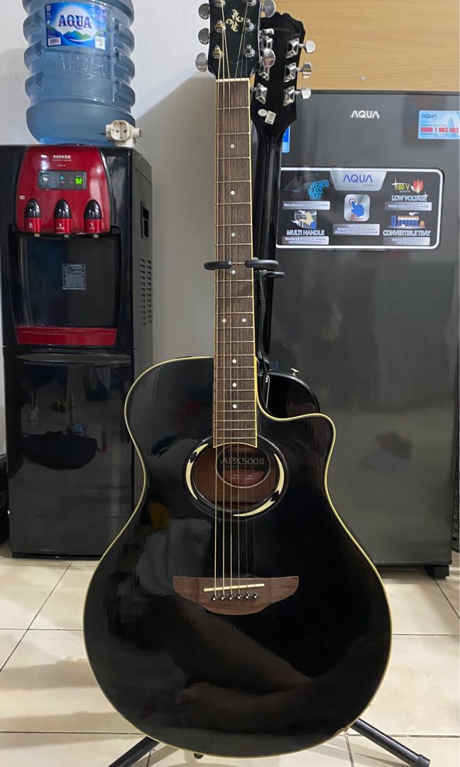 Yamaha APX 500 II elektrik (Original), Musik & Media, Alat di Carousell