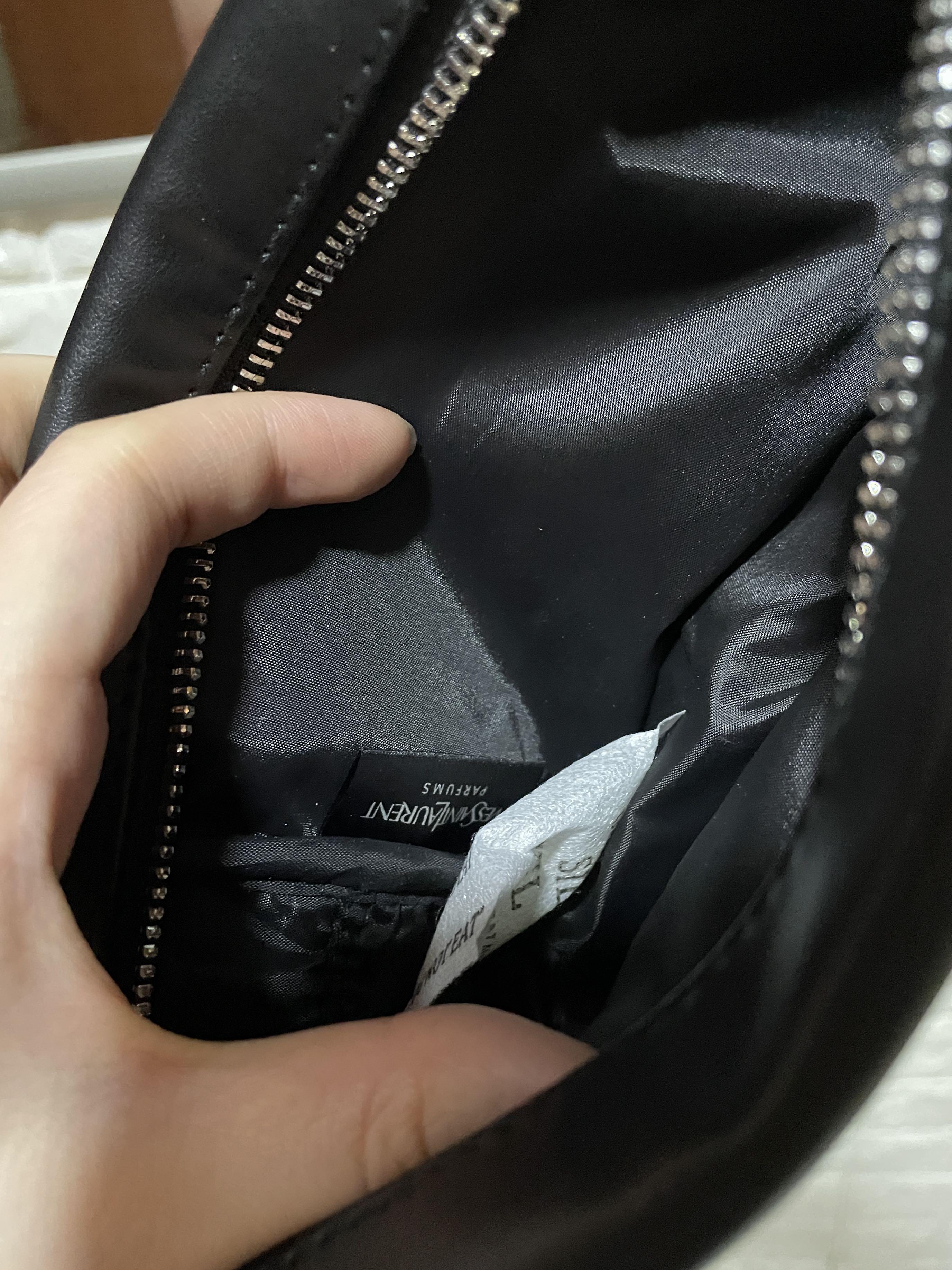 Hermès Karo GM Cosmetic Case - Black Cosmetic Bags, Accessories - HER43404