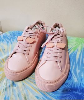 (Category: ) located in . Submitted by Crizpreloved (Listing ID 1176182925, Image 1). Description: .