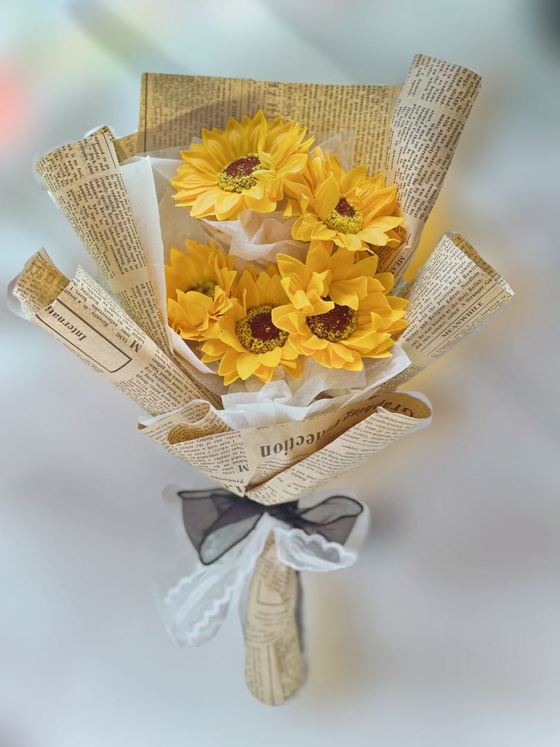 5 stalks of Sunflower bouquet for graduation teachers day, appreciation