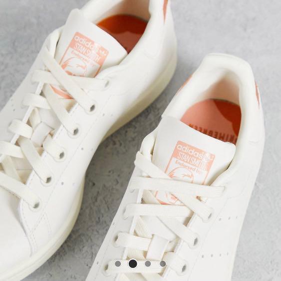 Adidas Originals Stan Smith Trainers in White with Blush Details