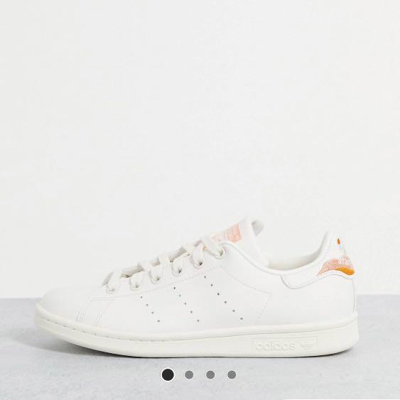 Adidas Originals Stan Smith Trainers in White with Blush Details
