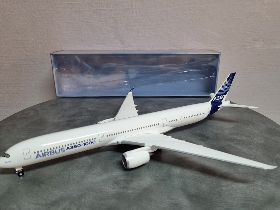 Airbus sales a350 toy