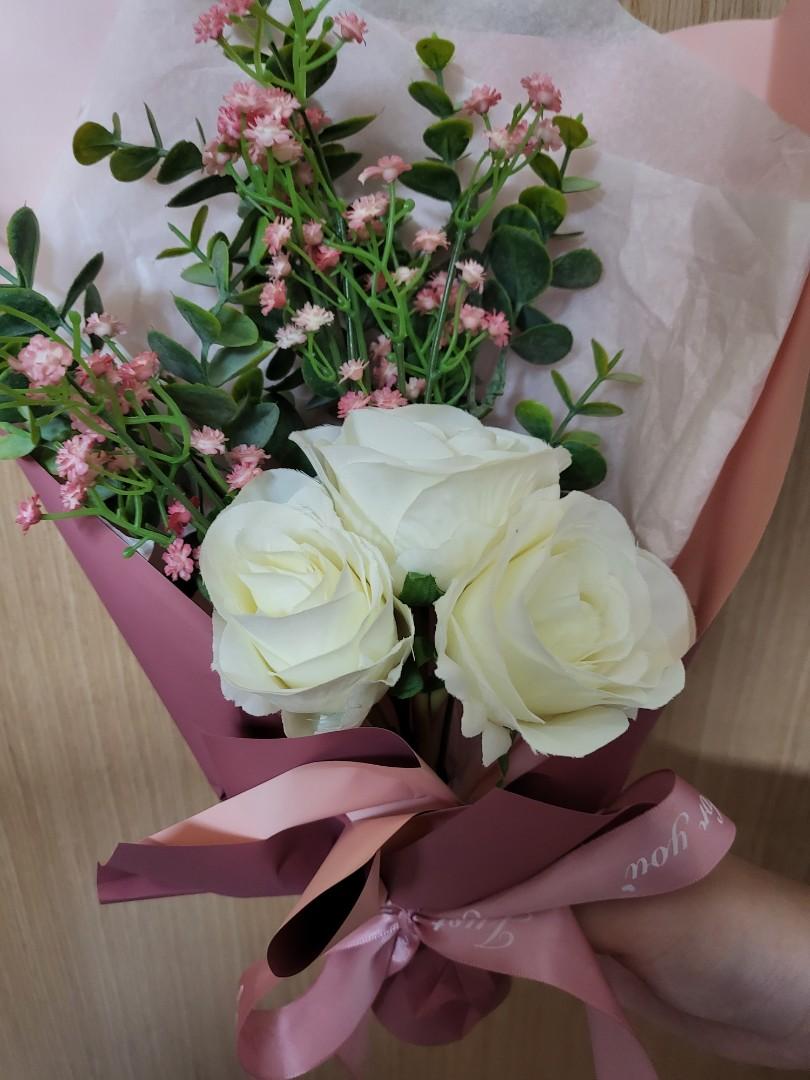 Artificial Baby's breath flower bouquet, Hobbies & Toys, Stationery