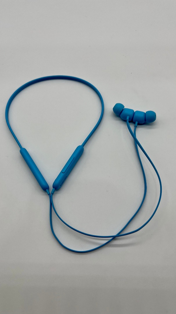 Beats flex earphones ee 2025