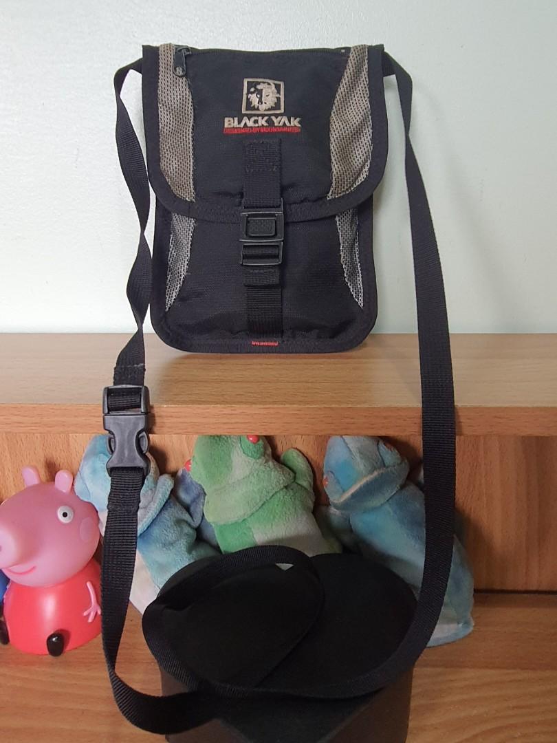 Black yak outlet sling bag