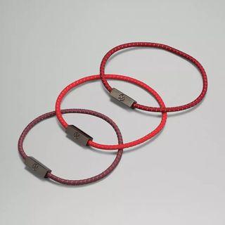 BNWT Lululemon 3-pack red metal hair ties