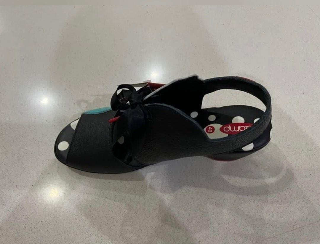 Red tag sandals outlet