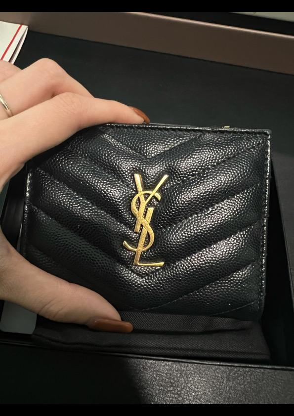 CASSANDRE MATELASSÉ chain wallet in grain de poudre embossed leather, Saint Laurent