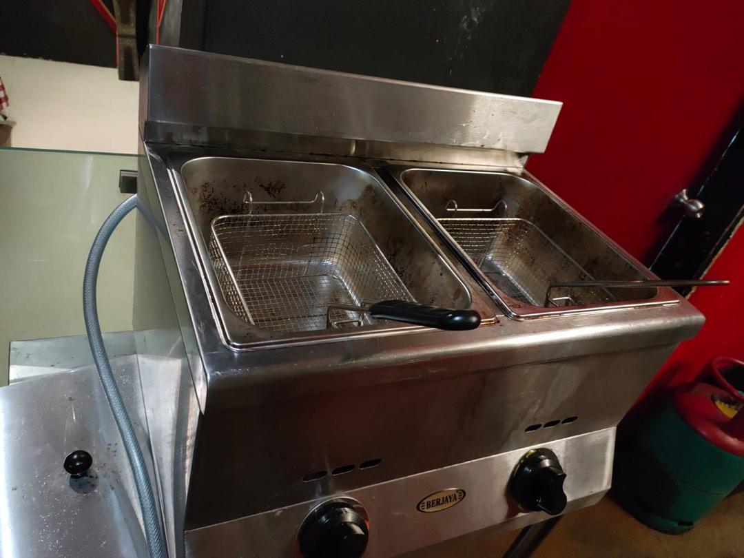 deep fryer berjaya 2 tank, TV & Home Appliances, Kitchen Appliances
