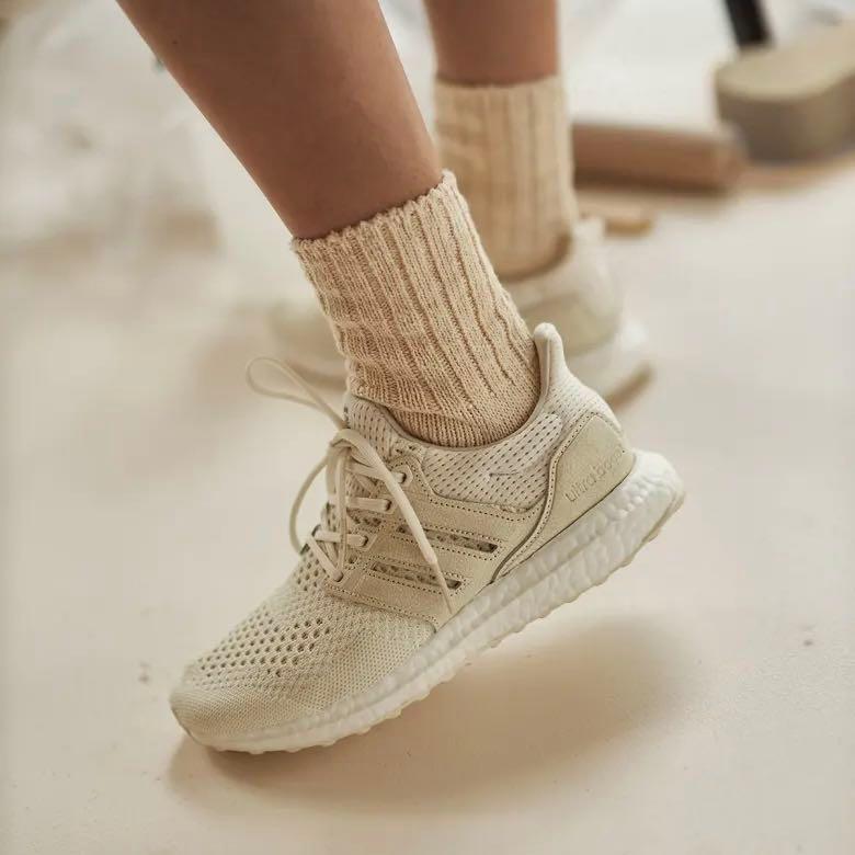 adidas gazelle silver green womens adidas Pureboost 22 Shoes | White/Green