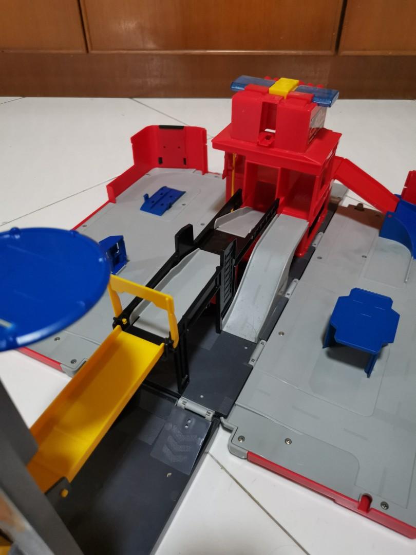 Fast Lane 2in1 Fire City Playset Jumbo Fire Truck PlayStation