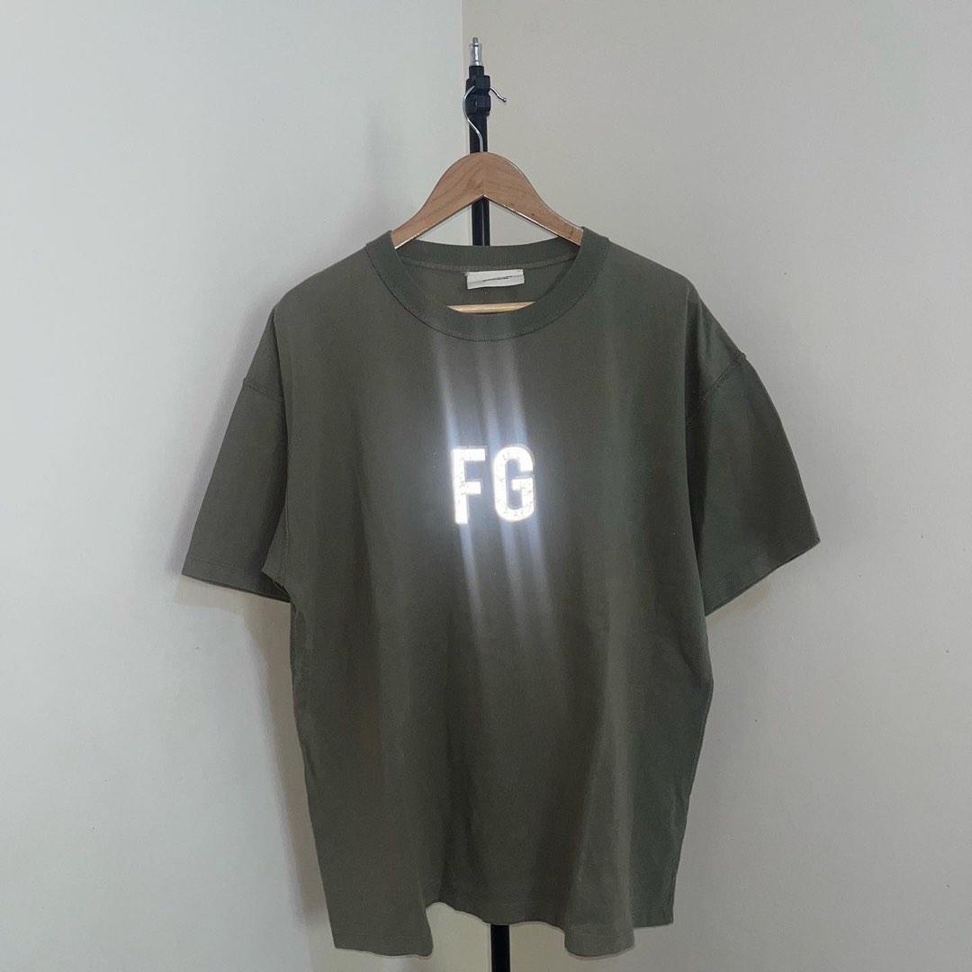 Fear of God FG Reflective Tee (Category: Tshirts & Polo Shirts ) located in Angeles City. Submitted by thriftitib (Listing ID 1179714936, Image 2). Description: Fear of God Tee (Reflective) Size: Large Dimes: 29L x 24W Condition: 10/10 like new condition Color Rate: 10/10 Defects: none Mine: 850 ———— 🔥Please manage your experience as all items are thrifted unless stated otherwise 🏷 Authenticity is not stated all tags are posted to avoid misinfo