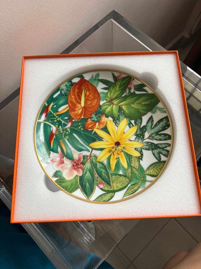 Hermes passifolia dessert plate, Furniture & Home Living, Kitchenware